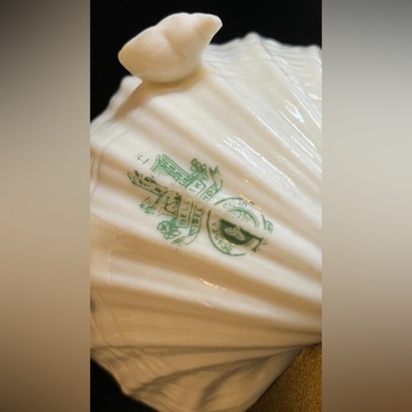 Vintage Belleek Mini Shell Trinket Dish Ireland - Picture 8 of 8